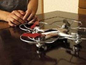 完全無許可発売ドローン盗撮に映っちゃった隣の奥様の不倫現場　サンプル画像05